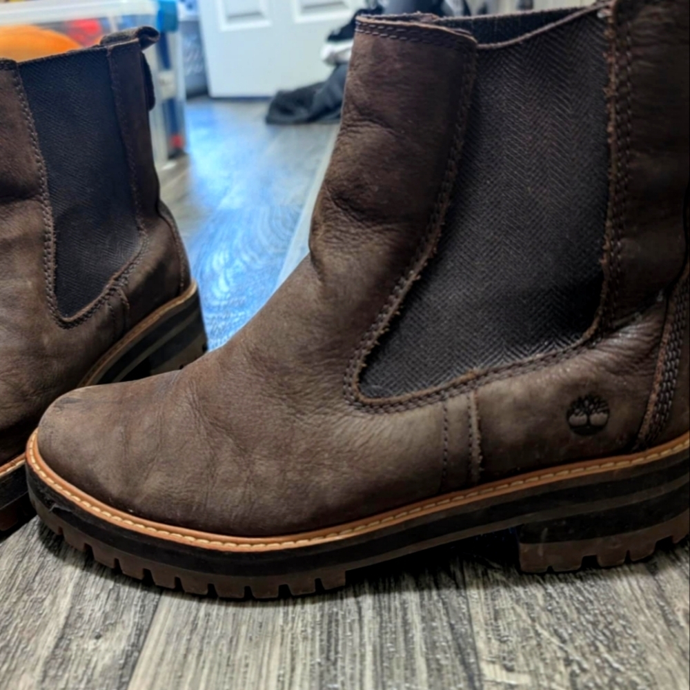 Timberland womens brown slide on suede leather booties size 9.5‎